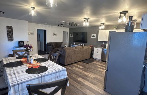 Elko Apartment | Charming 1-bedroom apartment in enchanting Elko with WiFi, AC