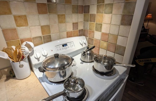 Franklin House | Charming 1-bedroom house in serene Franklin with WiFi, AC