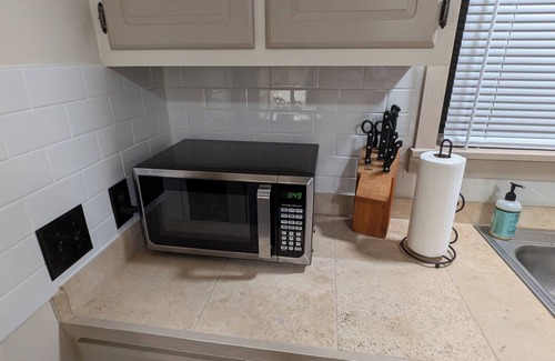 Franklin House | Charming 1-bedroom house in serene Franklin with WiFi, AC