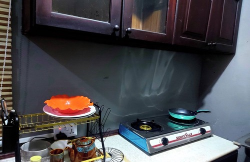 North Kaneshi House | Charming 1-bedroom house in marvelous Accra with WiFi, AC. Pet friendly