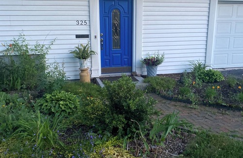 Bangor House | Charming 1-bedroom house in delightful Bangor 1.0 to Bangor center