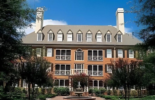 Williamsburg Condo | Charming 1-bedroom condo with fitness room, WiFi in delightful Williamsburg