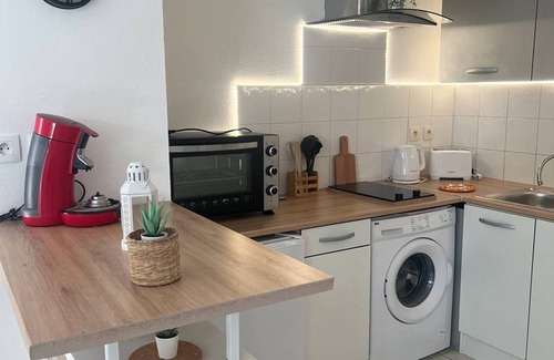Cambo-les-Bains Apartment | Charming 1-BR Apt in Quiet Area, 20 mins Walk to Center, Parking, WiFi, Pet-Friendly, Terrace