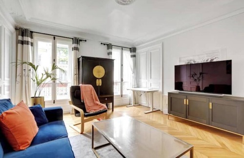 Strasbourg -Saint-Denis Apartment | Charming 100m² /hyper center/Montorgueil