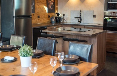 Saint-Sorlin-d'Arves Ski Chalet | Charming 11-person chalet close to the village centre