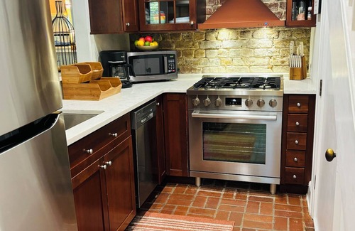 Ansonborough Condo | Charming 1807 Home – Fully Updated, Walk Everywhere, Parking + Patio!