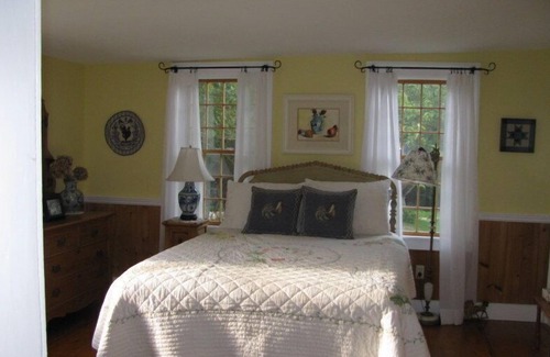 Saunderstown Other | CHARMING 1812 FARMHOUSE SPACIOUS, RELAXING- like vacationing in your own B&B