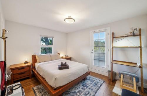 Shepherd Canyon House | Charming 1933 Ridge-Top Home with Stunning Views home