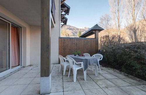 Vielle-Aure Apartment | Charming 1BR Apt Sleeps 4 with Covered Pool, Garage & Mountain Views