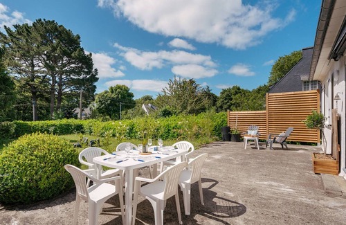 Carnac Villa | Charming 2-Bed House in Carnac Countryside with Garden, Near Crac'h River