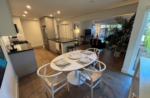 Sharon Heights Apartment | Charming 2-bedroom apartment in serene Menlo Park with WiFi, AC