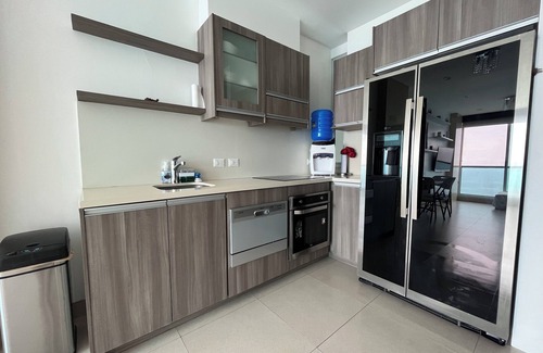 Salinas Apartment | Charming 2-bedroom apartment with AC, fitness room in beautiful Salinas