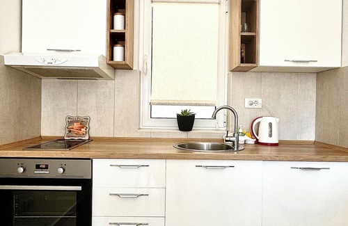 Kotor Apartment | Charming 2-bedroom apartment with WiFi, parking and AC in delightful Dobrota