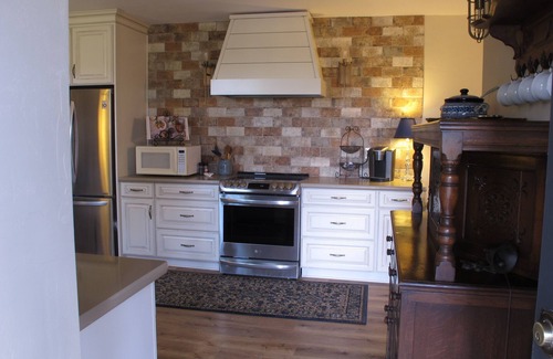 Prescott Apartment | Charming 2-bedroom apartment in delightful Prescott. Views! Close to downtown!