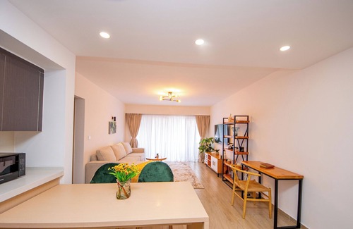 Nairobi Apartment | Charming 2-bedroom apartment with Swimming Pool, WiFi in enchanting Nairobi