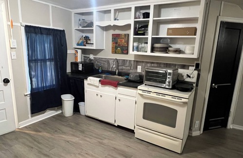 Toledo Apartment | Charming 2-bedroom apartment with WiFi, AC in amazing Toledo