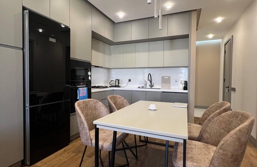 Baku House | Charming 2-bedroom apartment with WiFi, AC in awesome Baku