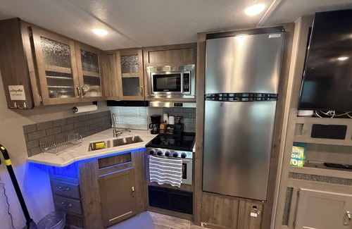 Key Largo Village RV Rental | Charming 2-bedroom campground in Key Largo with AC