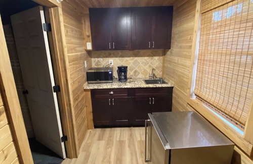 Hemphill Cabin | Charming 2 bedroom cabin on Toledo Bend