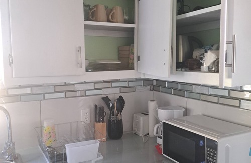 Saint John Parish Cottage | Charming 2-bedroom cottage with WiFi, AC near to St John's and airport