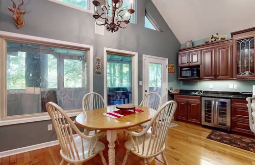 Cullowhee Cottage | Charming 2-bedroom cottage with WiFi, AC in beautiful Cullowhee