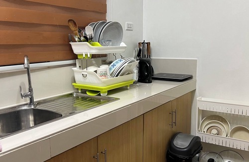 Cebu Condo | Charming 2-bedroom condo with fitness room and AC in delightful Cebu