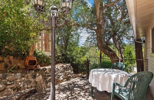 Prescott Cottage | Charming 2-bedroom cottage with WiFi, AC in awesome Prescott