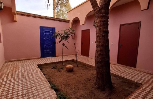 Hivernage House | Charming 2-bedroom farmhouse with AC, WiFi in the lovely Marrakech countryside