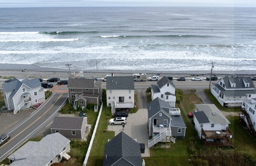 York Beach Apartment | Charming 2-bedroom first floor apartment in delightful York Beach with AC, WiFi