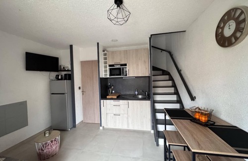 Marseillan House | Charming 2-bedroom house for 4 people with pool, terrace, close to the beach