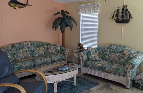 Cudjoe Key House | Charming 2-bedroom house with WiFi, AC in lovely Cudjoe Key