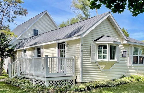 Elk Rapids House | Charming 2-bedroom house in Elk Rapids