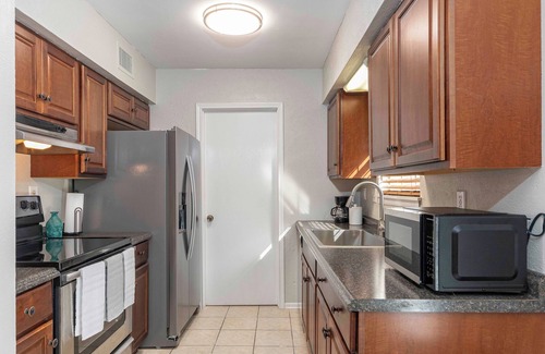Lafayette House | Charming 2-bedroom, queen-bed, townhome in the center of Lafayette with AC, WiFi