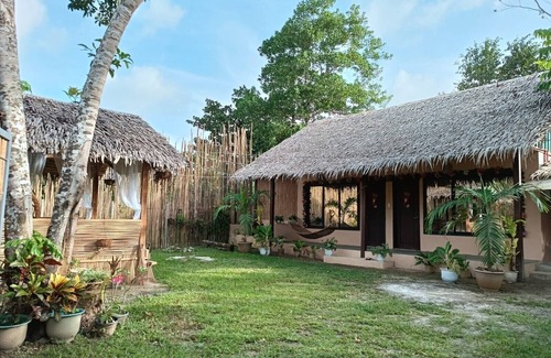 El Nido Villa | Charming 2-bedroom villa in fabulous El Nido with AC, WiFi 3 min. to Lio Beach