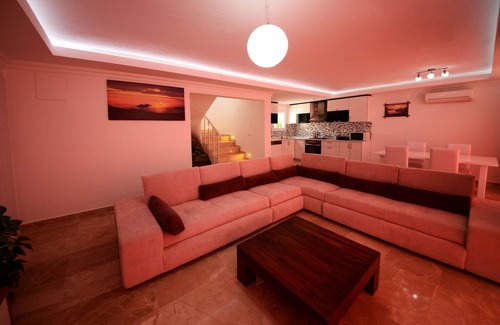 Islamlar House | Charming 2 Bedroom Villa with Secluded Pool, in Islamlar Village, nr. Kalkan