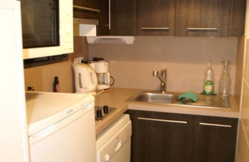 Prapoutel Apartment | Charming 2BR with balcony, ski-in/out, parking, elevator