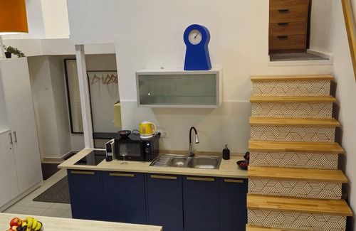 Terezvaros Apartment | Charming 2-gallery apartment in lovely Budapest with AC, WiFi