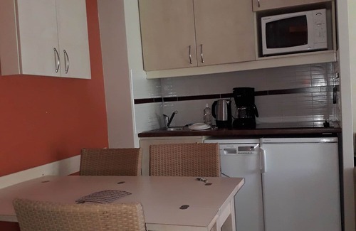 La Croix des Gardes Apartment | Charming 2-room garden apartment in residence with swimming pool sea view near beach