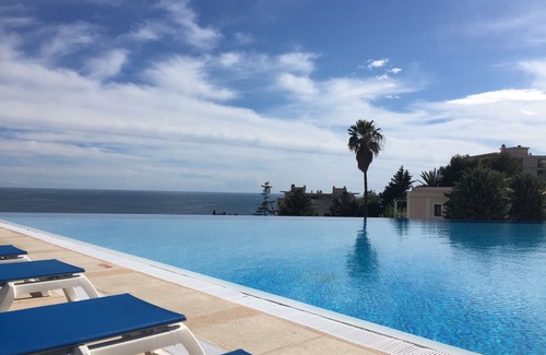 La Croix des Gardes Apartment | Charming 2-room garden apartment in residence with swimming pool sea view near beach