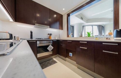 Downtown Dubai Apartment | Charming 2BR Apt at Opera Grand