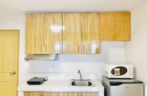 Mandurriao Condo | Charming 2BR Getaway