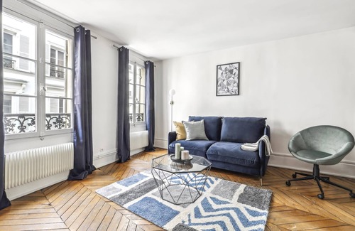 Quartier de la Folie-Mericourt Apartment | Charming 2BR in the Heart of Le Marais