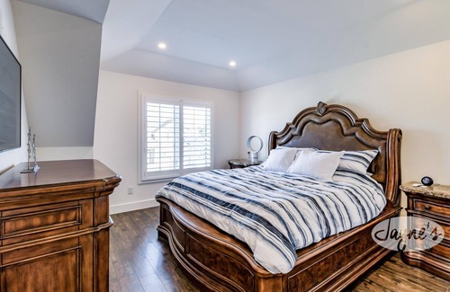 The Blue Mountains Ski Chalet | Charming 3 bedroom 4 bathroom chalet at the base of Blue Mountain