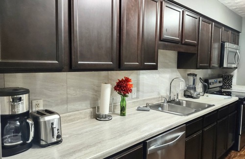 Southwest Raleigh Condo | Charming 3 bdr. Condo in Central Raleigh