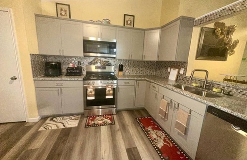 Converse House | Charming 3 Bed 2 Bath Home in NE San Antonio