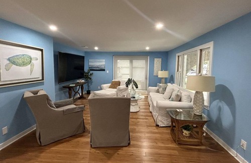 Saint Simons Island Cottage | Charming 3-bedroom cottage with WiFi and AC in tranquil St. Simons Island