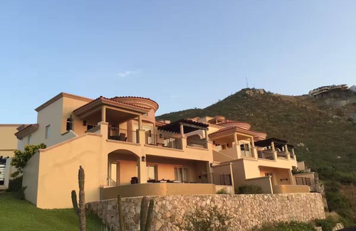 Libertad Villa | Charming 3-bedroom villa with tons of amenities, free WiFi in Cabo San Lucas