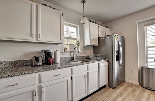 Cat Hill Cottage | Charming 3 Bedroom Cottage in Bahama Beach Cottages! Dog Friendly, WIFI, Beach Town!