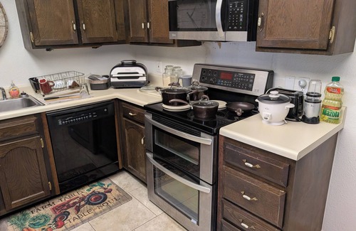 Quail Valley House | Charming 3-bedroom townhome in welcoming Community of Q.V. in Missouri City