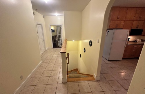 Truro House | Charming 3-bedroom 2.5 bath with game room and free wifi! TVs with prime/netflix